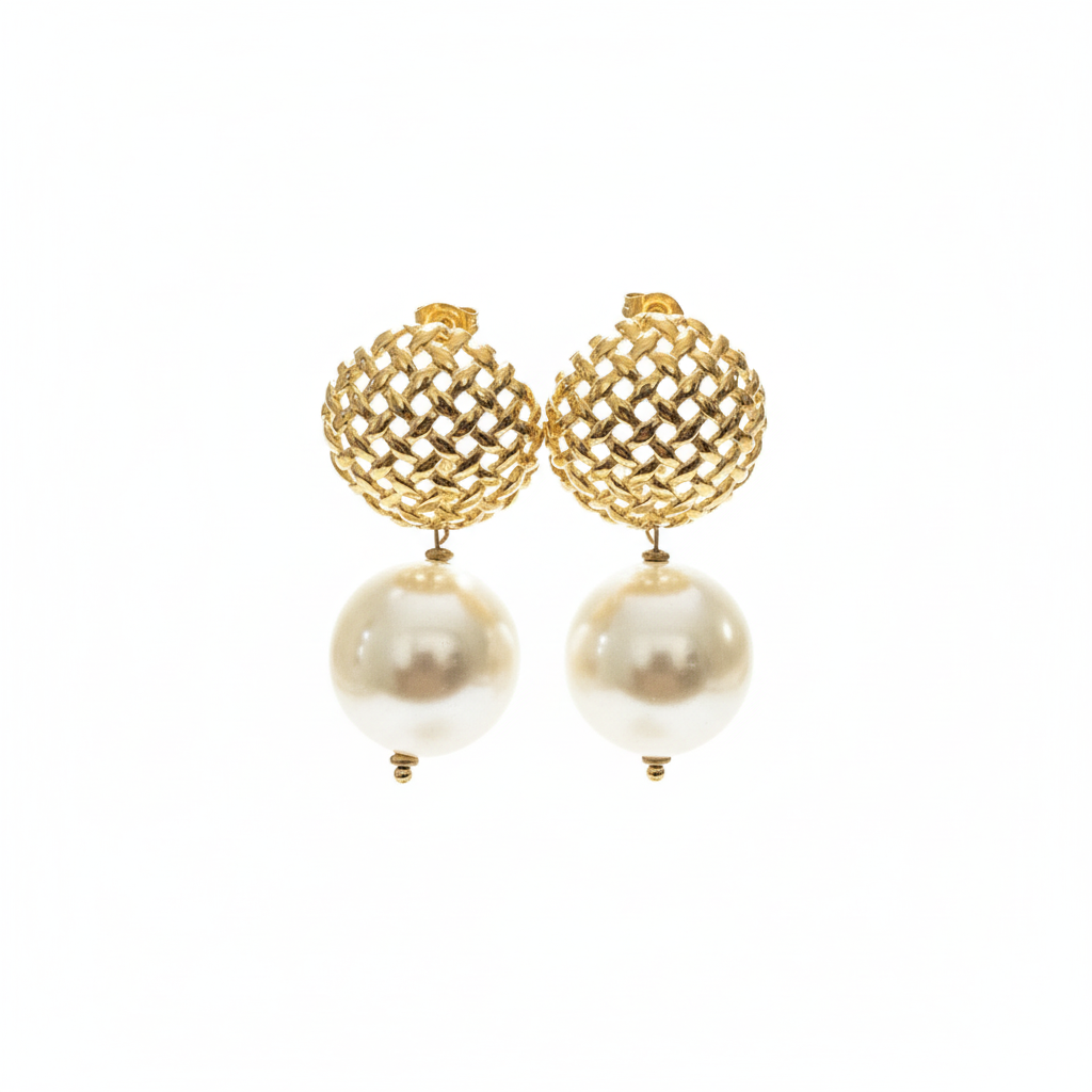 Boucles dôme tressé avec perles fond blanc professionnel